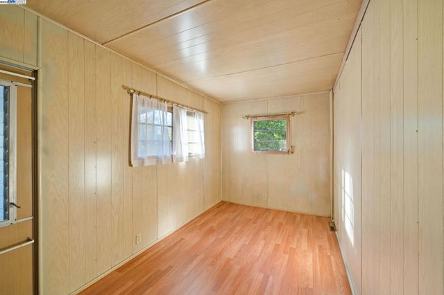 18 Galloway Dr, Concord, CA 94520