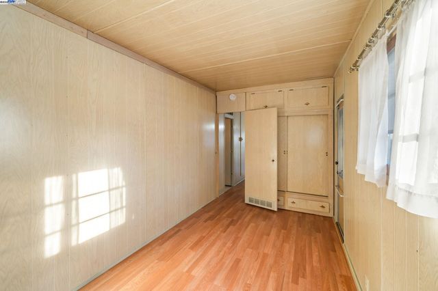 18 Galloway Dr, Concord, CA 94520