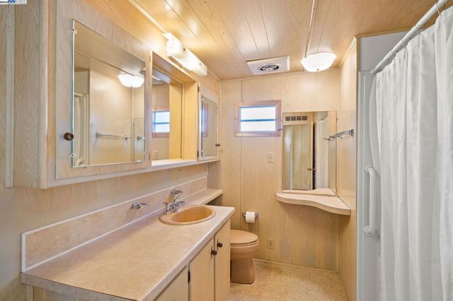 18 Galloway Dr, Concord, CA 94520