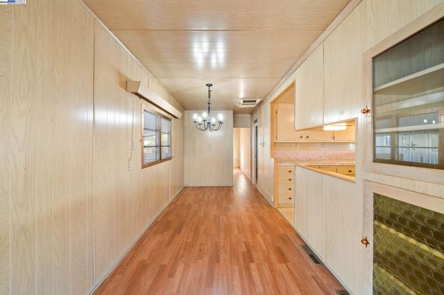 18 Galloway Dr, Concord, CA 94520