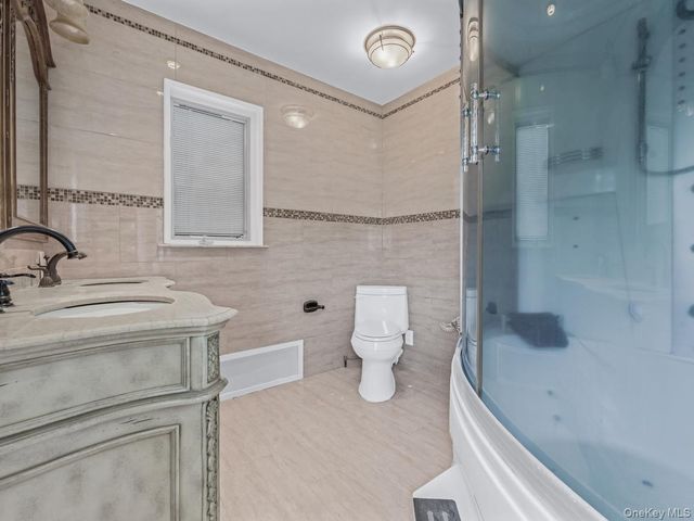 14 Nirvana Avenue, Great Neck, NY 11023