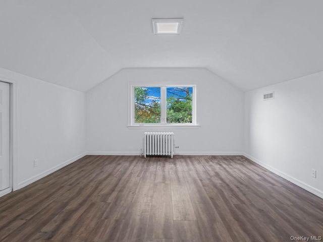 14 Nirvana Avenue, Great Neck, NY 11023