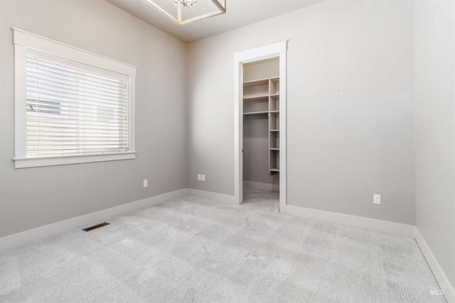 917 Pascua Dr, Kuna, ID 83634