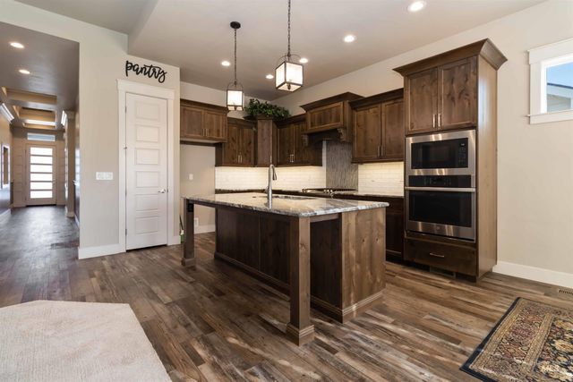 917 Pascua Dr, Kuna, ID 83634