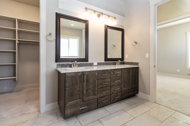 917 Pascua Dr, Kuna, ID 83634