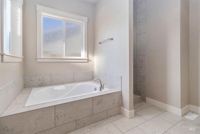 917 Pascua Dr, Kuna, ID 83634