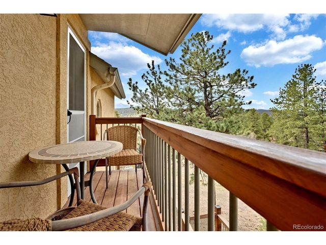 38 Kingston Dr, Florissant, CO 80816
