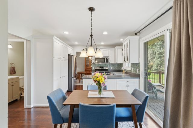 2070 Winchester Road, Rochester Hills, MI 48307