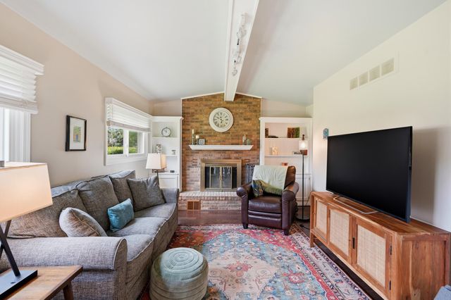 2070 Winchester Road, Rochester Hills, MI 48307
