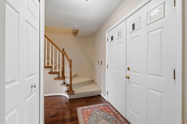 2070 Winchester Road, Rochester Hills, MI 48307