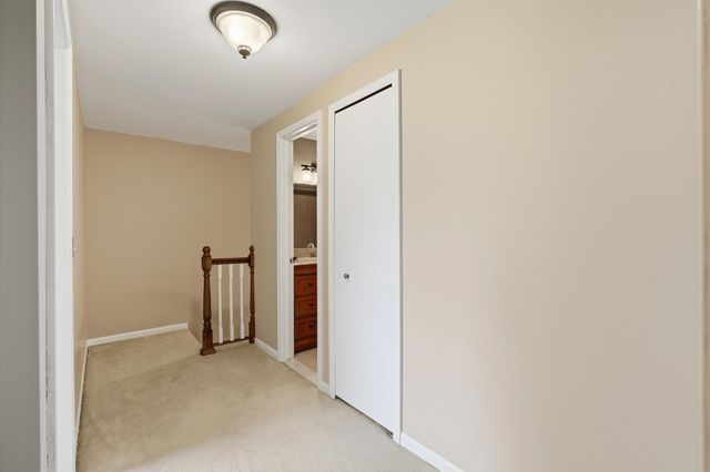 2070 Winchester Road, Rochester Hills, MI 48307