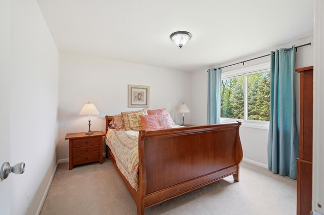 2070 Winchester Road, Rochester Hills, MI 48307