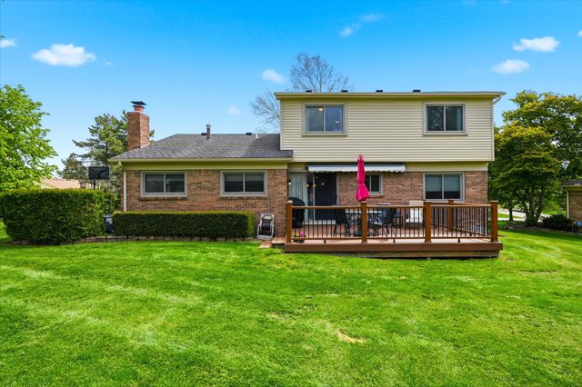 2070 Winchester Road, Rochester Hills, MI 48307