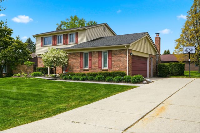 2070 Winchester Road, Rochester Hills, MI 48307