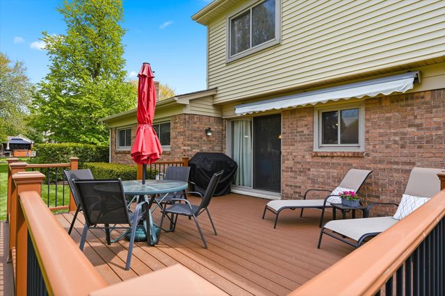 2070 Winchester Road, Rochester Hills, MI 48307
