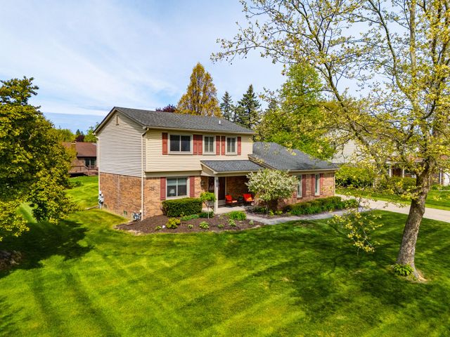 2070 Winchester Road, Rochester Hills, MI 48307
