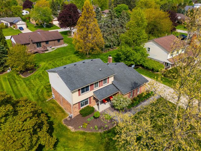 2070 Winchester Road, Rochester Hills, MI 48307