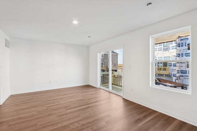 6520 Linden Trail E, Wonder Lake, IL 60097