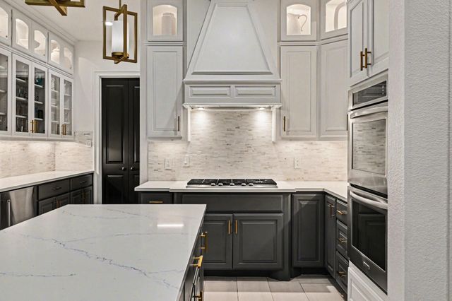9922 Vintage Villa Drive, Houston, TX 77070