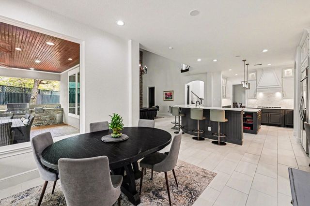9922 Vintage Villa Drive, Houston, TX 77070