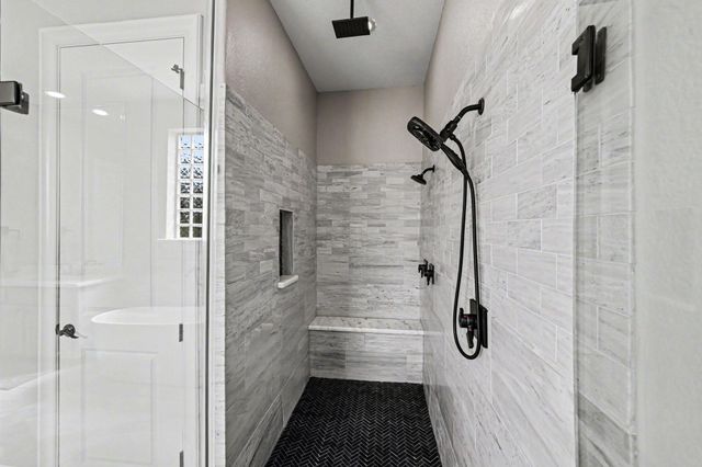 9922 Vintage Villa Drive, Houston, TX 77070