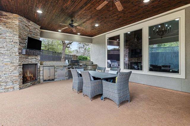 9922 Vintage Villa Drive, Houston, TX 77070