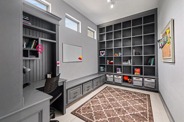 9922 Vintage Villa Drive, Houston, TX 77070