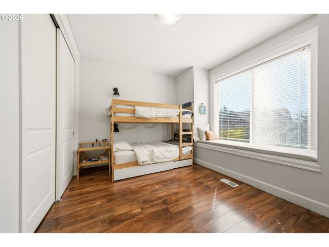847 W S St, Washougal, WA 98671
