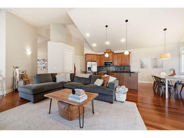 847 W S St, Washougal, WA 98671