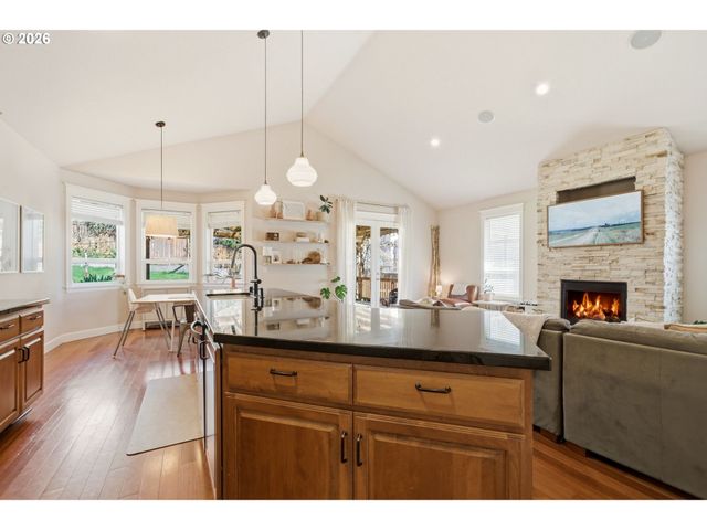 847 W S St, Washougal, WA 98671