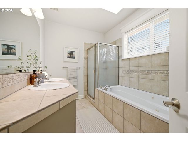 847 W S St, Washougal, WA 98671