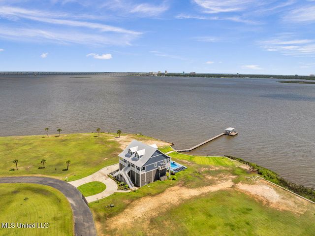 15225 Branigar, Biloxi, MS 39532
