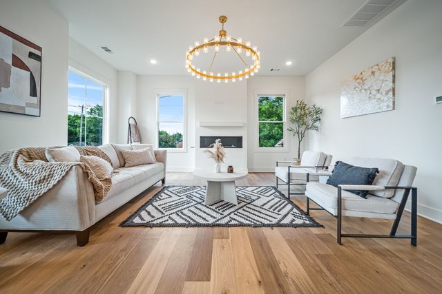 837 Stockell St, Nashville, TN 37207
