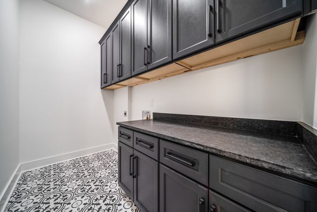 837 Stockell St, Nashville, TN 37207