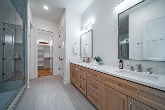 837 Stockell St, Nashville, TN 37207