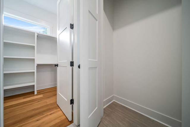 837 Stockell St, Nashville, TN 37207