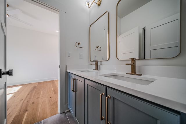 837 Stockell St, Nashville, TN 37207