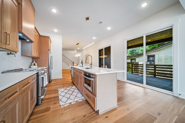 837 Stockell St, Nashville, TN 37207