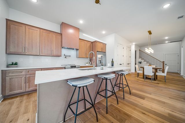 837 Stockell St, Nashville, TN 37207