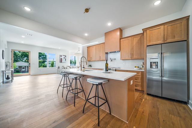 837 Stockell St, Nashville, TN 37207