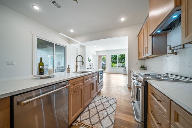 837 Stockell St, Nashville, TN 37207