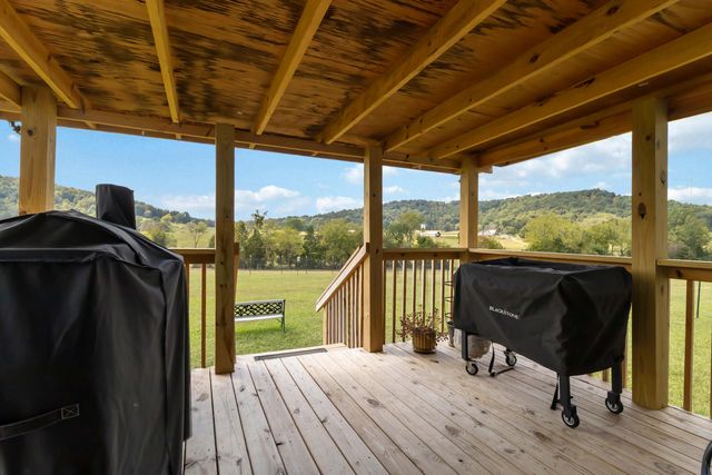 1649 James Road, Somerset, KY 42501