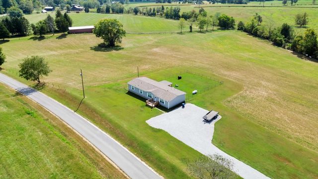 1649 James Road, Somerset, KY 42501