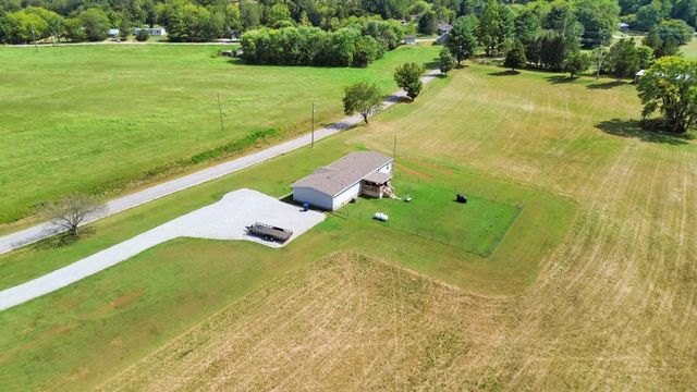 1649 James Road, Somerset, KY 42501