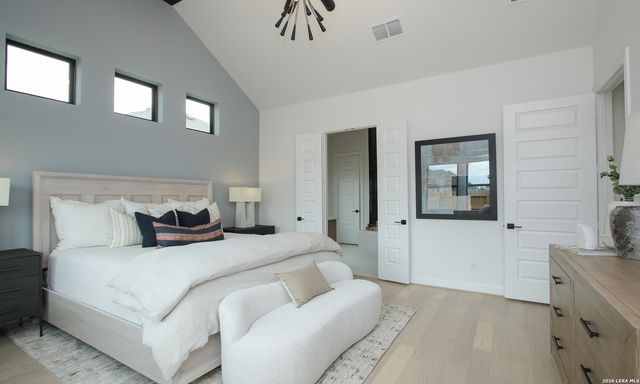 743 NAVARRO ST, New Braunfels, TX 78132