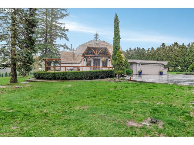 22690 S SPRINGWATER Rd, Estacada, OR 97023