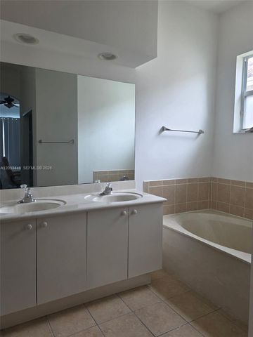 1361 SE 16th Ave, Homestead, FL 33035