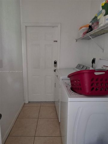 1361 SE 16th Ave, Homestead, FL 33035