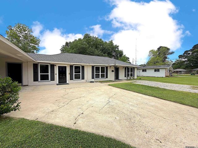 940 Robbie St, Denham Springs, LA 70726