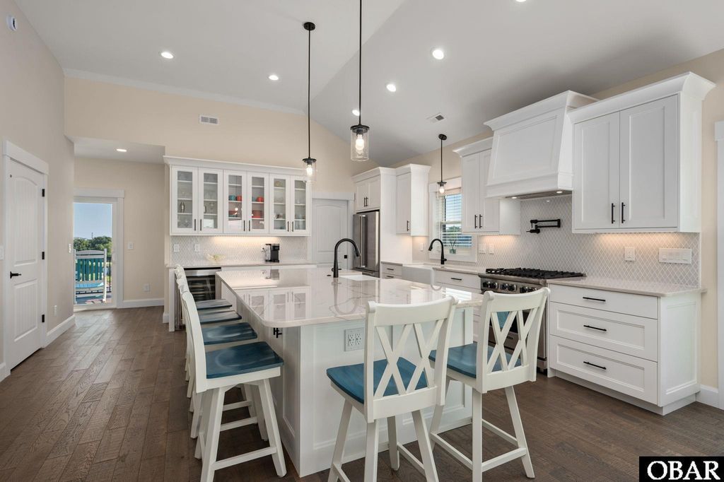 Image 15 of property listing at 528 Hunt Club Drive, Corolla, NC 27927
